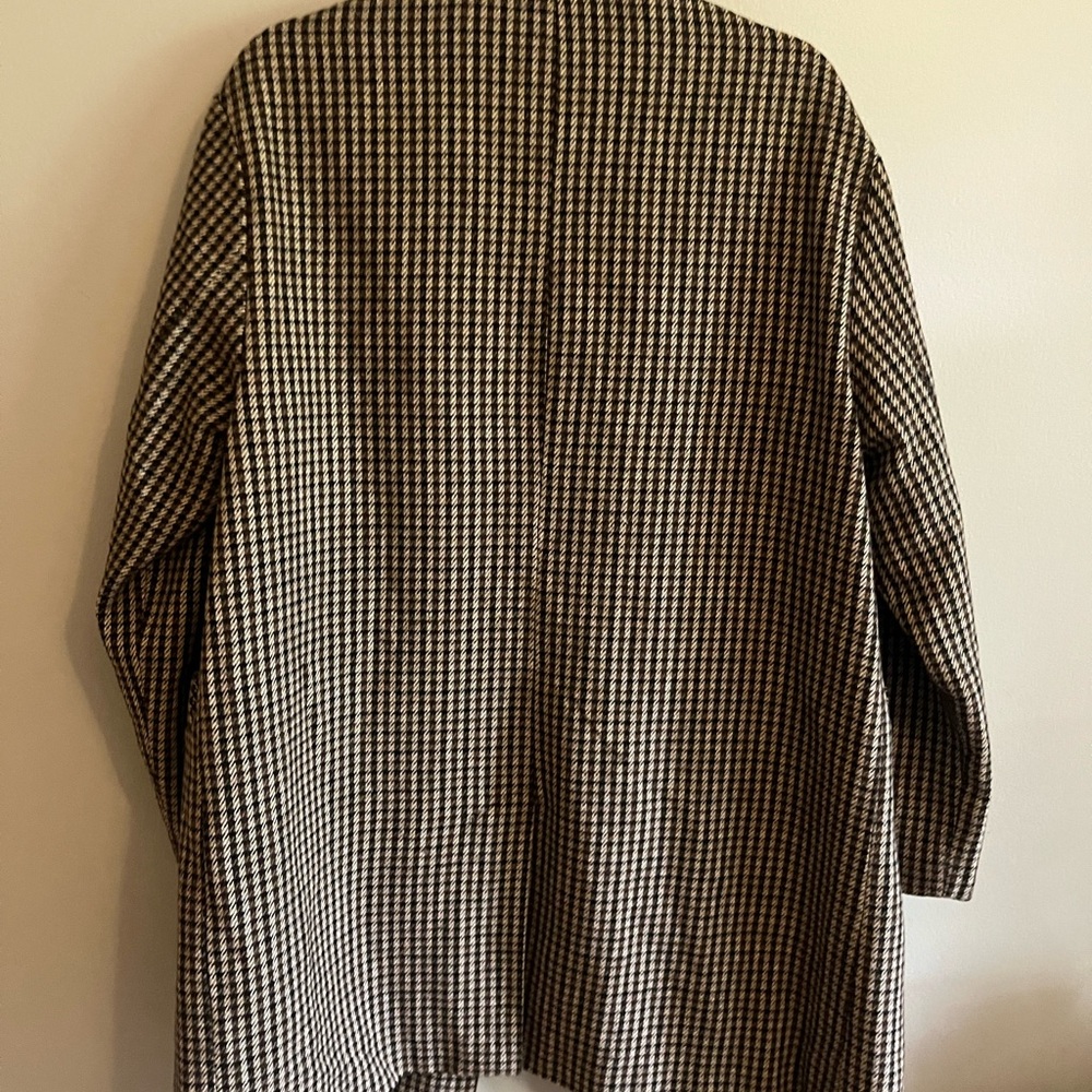 Mid Length Winter Houndstooth Coat - image 2